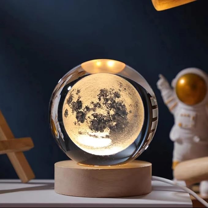 3D Crystal Ball - Full Moon